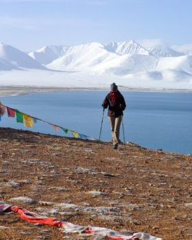 trekking at Lake Namtso